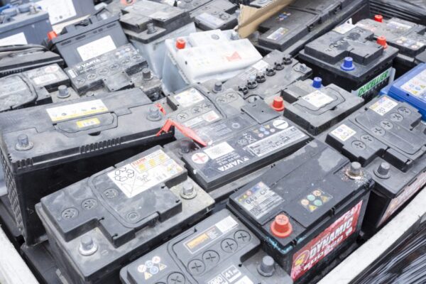 DRAINED LEAD ACID USED BATTERY SCRAP